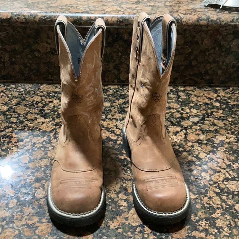 Ariat Cowgirl boots size 8 1/2